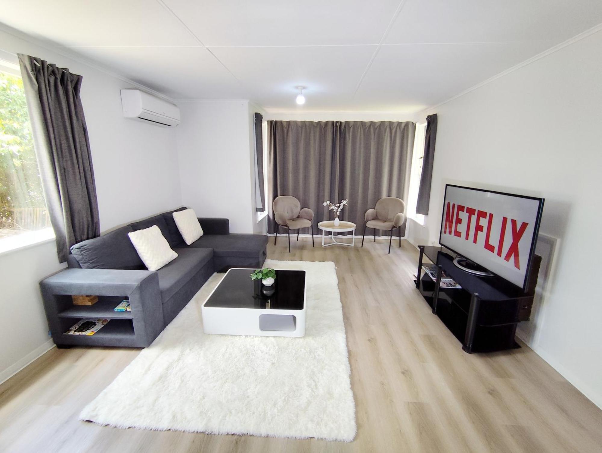 3-Bedroom House-Big Yard- Netflix Hamilton Extérieur photo